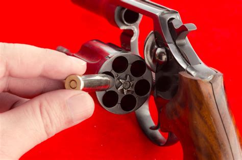 russian roulette death.